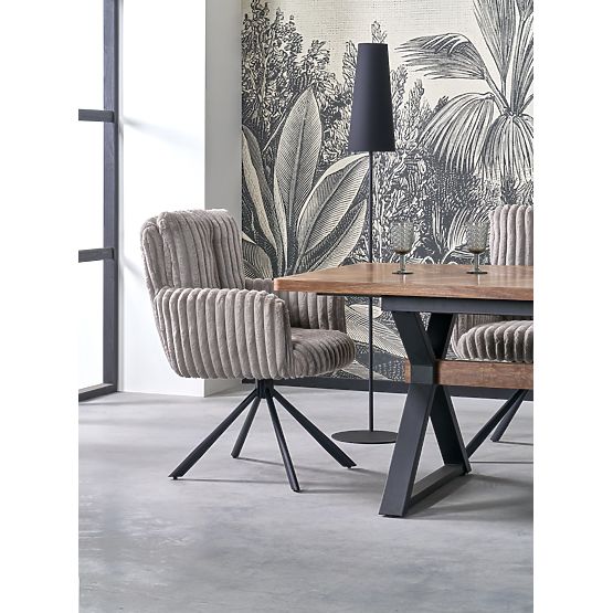 Ausziehbarer Tisch BARON, Nussbaum / Schwarz (2p=1Stk)