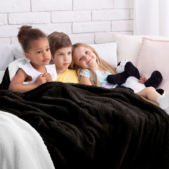 Decke SHLEEPY schwarz mit Jacquardmuster klassischer Stil 130x180