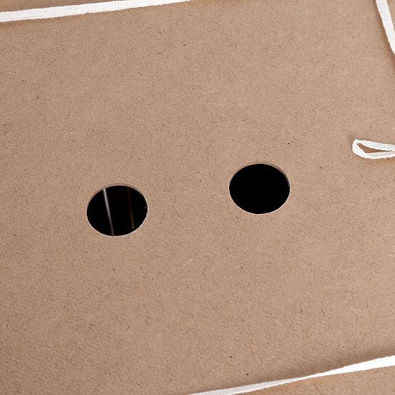 Eckiger Bambus-Wäschekorb mit weißem Deckel