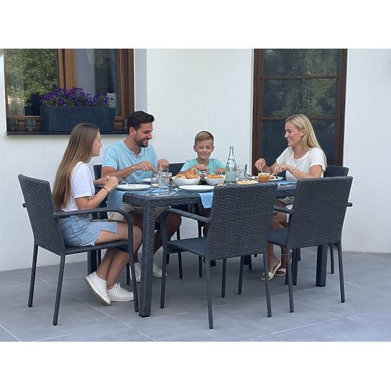 Essgruppe aus Technorattan (Tisch 150×90 cm + 6 × Stühle) AVVICENTE, schwarz