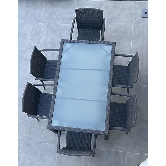 Essgruppe aus Technorattan (Tisch 150×90 cm + 6 × Stühle) AVVICENTE, schwarz