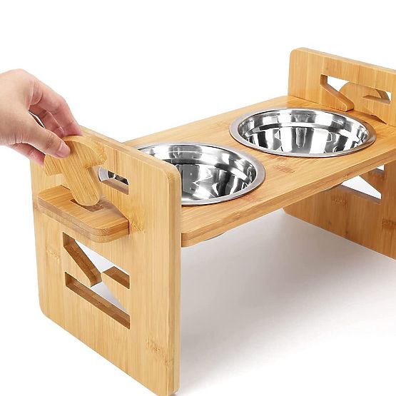 FUTTER- UND WASSERNAPF FÜR TIERE P10492