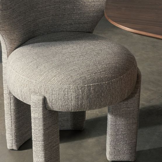 Gepolsterter Stuhl Elaine beige, runde Form