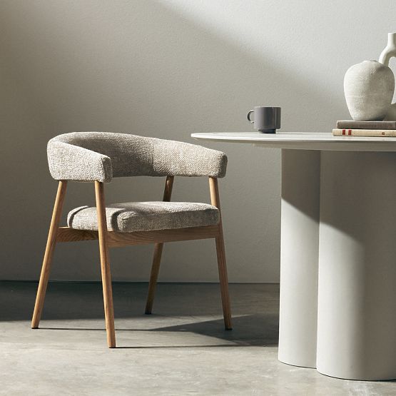 Gepolsterter Stuhl Giovani, beige/Eichenholz, abgerundet