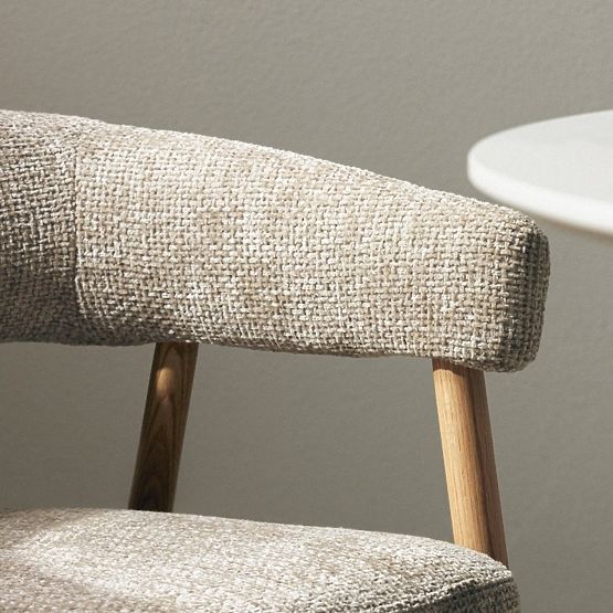 Gepolsterter Stuhl Giovani, beige/Eichenholz, abgerundet