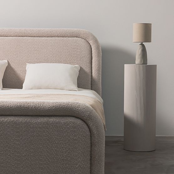 Gepolstertes Bett Ovoid 140x200 cm, mit Lattenrost und Stauraum, abgerundet, beige