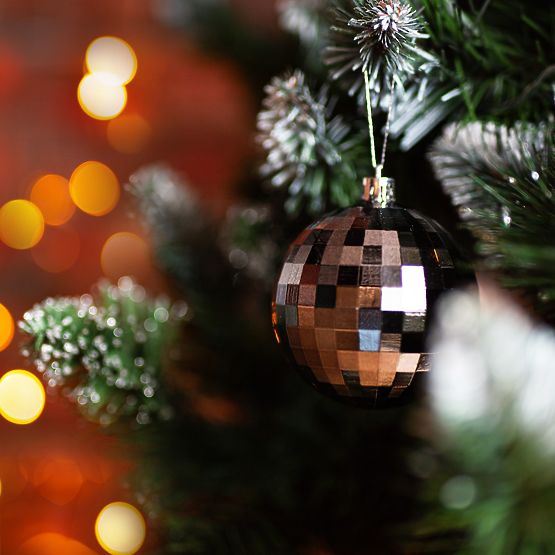 SILBERNE WEIHNACHTSKUGELN 36 STÜCK 311433C