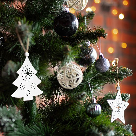 SILBERNE WEIHNACHTSKUGELN 36 STÜCK 311433C