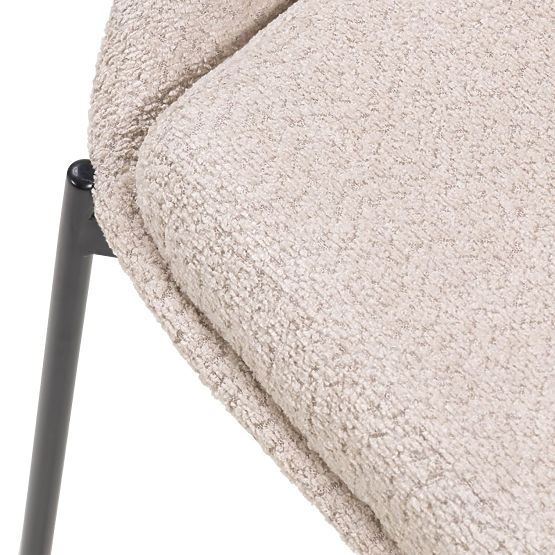 Stuhl mit Öffnung in der Rückenlehne Luigi beige/schwarze Beine
