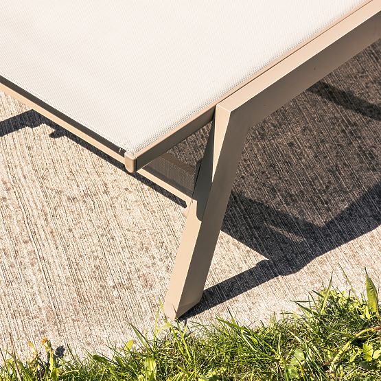 Verstellbare Gartenliege Shelly, Aluminium, Beige