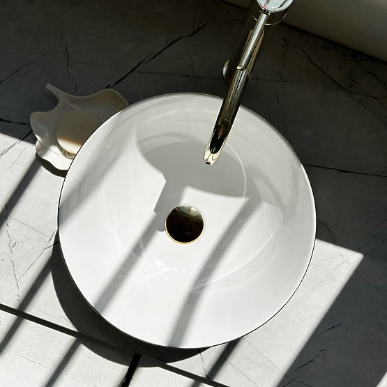 Zeitloses Waschbecken REA STELLA WHITE GOLD BRUSH