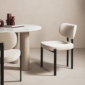 Gepolsterter Stuhl Flare, hellbeige/schwarze Beine