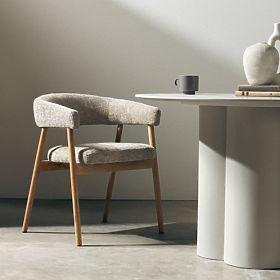 Gepolsterter Stuhl Giovani, beige/Eichenholz, abgerundet, lectus